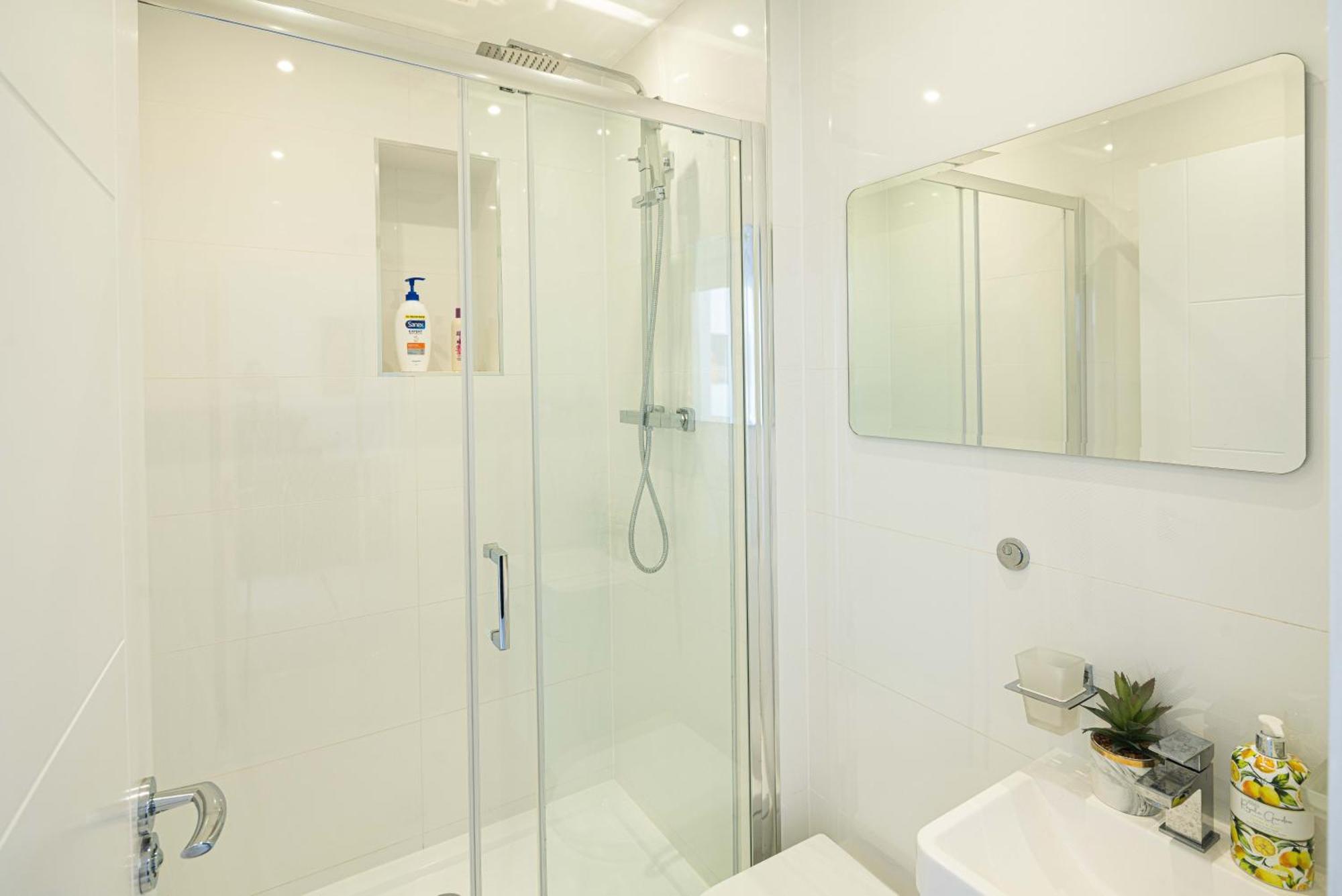 Bright & Modern Newly Refurb 2-Bed 2-Bath Whole Apartment Near Hyde Park & Kensington, Prime Paddington Location Zone 1 Λονδίνο Εξωτερικό φωτογραφία