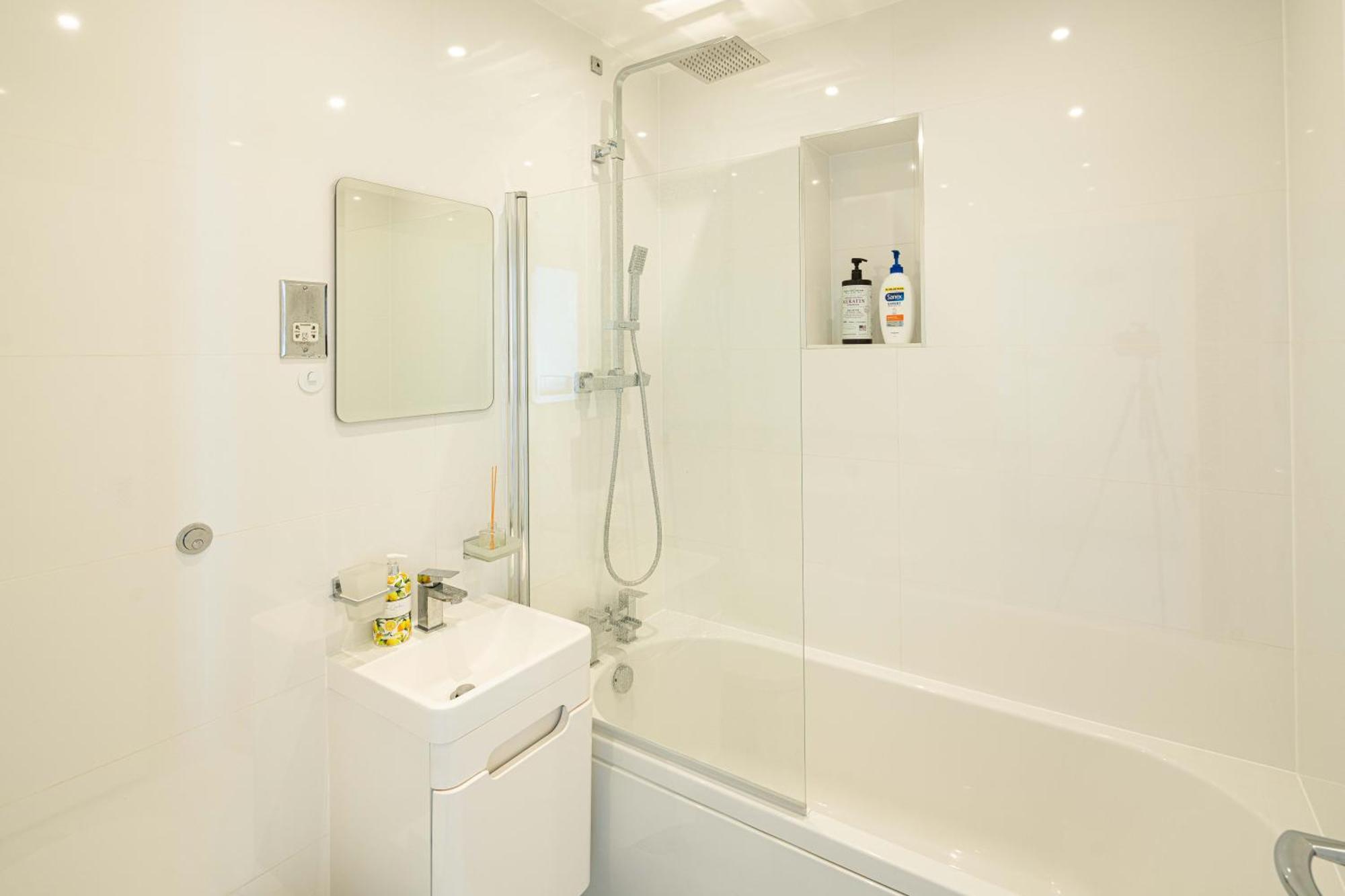 Bright & Modern Newly Refurb 2-Bed 2-Bath Whole Apartment Near Hyde Park & Kensington, Prime Paddington Location Zone 1 Λονδίνο Εξωτερικό φωτογραφία